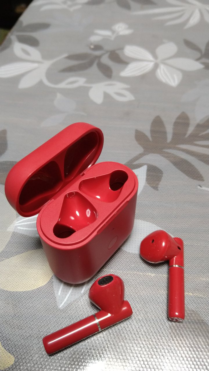 ワイヤレスイヤホン