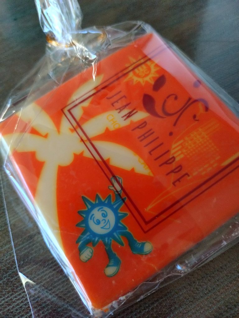 オレンジのホワイトチョコ